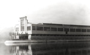 Renault factory on Île Seguin, image © Renault